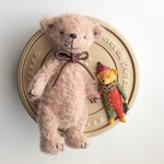 ちょっとピンクがかったブラウンbear