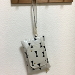 除菌対策に！ サイズを選べる ラミネート リボン柄 携帯用ウエットティッシュケース / 持ち手ストラップ付 / 裏地付