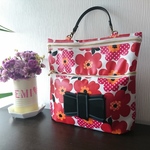 【ga-net24様専用❤】おしりふき&おむつポーチ♡一体型☆大☆（北欧調お花&赤）