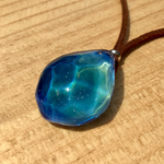 ≪水の揺らめき≫　ガラスのペンダント 雫　Glass accessories  