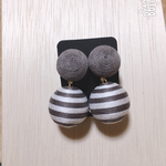 ボンボンピアス/イヤリング