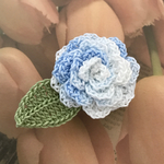 レース編み♪花びらいっぱいお花のブローチ