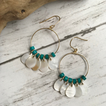 シェルとターコイズのシャンデリアデザインピアス