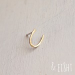 - Brass - Horse Shoe ピアス　（片耳用）