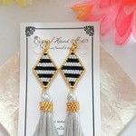 ☆モノトーンボーダー＆タッセル☆ノンホールピアス