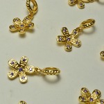 アクセサリーパーツ 石付ミニチャーム パープルフラワー 金 4個 12mm ピアス イヤリング ビーズクラブ [4582434328128]