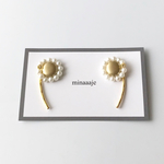 ストーン付き個性的カーブピアス