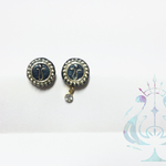 シックなアシンメトリーピアス