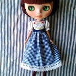 ブライス服★東欧風（小鳥）刺繍ワンピ★ブライスアウトフィット