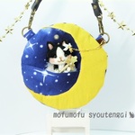 お月様のペッタンコポーチ☆天使のハチ割れ猫ちゃん