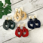 大ぶりイヤリング アクリルチェーン 