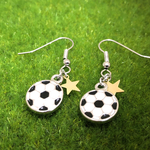 サッカーボールのピアス