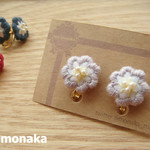  パールのお花刺繍イヤリング