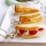 苺オムレットのバッグチャーム    strawberry フェイクスイーツ