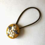 パールの花 刺繍 ヘアゴム      イエロー