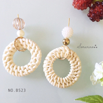 No.B523  おおぶり♔ 人気のラタン×パール お洒落ピアス / イヤリング