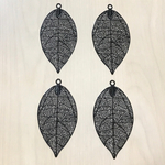 BLACK LEAF PLATE CHARM PARTS