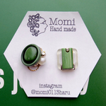 greenレトロボタンピアス/イヤリング