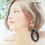 No.A438 ❤︎人気♕No.8❤︎揺れる ネイビーリングのお洒落ピアス / イヤリング