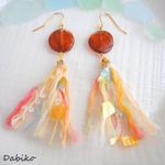 ツイストべっ甲タッセルピアス/イヤリング✨秋のお洒落にＡ