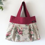 リトルブーケのタック入りバッグ（YUWA）ワインレッド