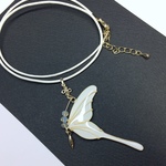 normal model , necklace , pearl white