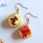 《再販》いちごとバナナのデニッシュピアス/イヤリング♡