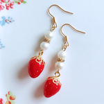 *ホワイト*ラブリーストロベリーピアス/イヤリング♡