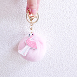 ファーバッグチャーム ピンク 刺繍のフラミンゴ