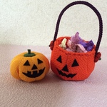 ちりめん細工・ハロウィン かぼちゃのお菓子入れ