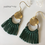 フリンジタッセルピアス/ダークグリーン