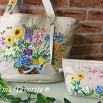 🌻P様ご予約品（花かごの両面刺繍トートバッグ&ポーチ）です(*^^*)