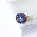 19～様オーダー品　 vintage 虹色のお花の指輪　ヴィンテージ