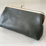 やわらかレザーのがま口財布★長財布★グリーン★小銭入れ、カード入れ付