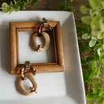 <秋カラー>べっ甲とベージュの大振りチェーンピアス•ノンホールピアス /金属アレルギー対応 