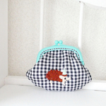 刺繍のがまぐち ギンガムチェック  ハリネズミ チョコミント