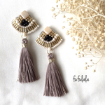 アンティーク風扇型モチーフ×パープルtassel˚₊のビーズ刺繍ピアス/イヤリング（アイボリー）