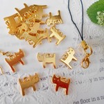 子ネコ　12個　金色　メタルチャーム　約12×14ｍｍ　ミニ猫　ゴールド