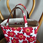 花花キャンバス地の仕切りつきトートバッグ