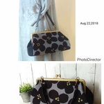 がま口バッグ　北欧風フラワー(ｸﾞﾚｰ)×帆布(黒)　がま口ハンドバッグ　がま口ポシェット　がま口ショルダーバッグ　斜め掛け
