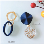 No.B561 オシャレなアシメ⁂ ブルー × ゴールド お洒落ピアス / イヤリング