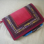 ほぼ日手帳カズン対応、Ａ５サイズ手帳カバー　牛革　刻印＆拭き染め