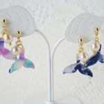 モザイクーカラーのイルカ・クジラのしっぽ　ピアス／ノンホールピアス