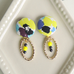 【再販】リバティくるみボタン(イエロー)×ゴールドオーバルリング ピアス