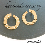 大ぶり ゴールドピアス フープピアス