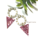 300円☆三角(ピンク)☆アクリルツイストクリアリングのピアス/イヤリング
