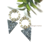 300円☆三角(グレー×ブラック☆アクリルツイストクリアリングのピアス/イヤリング