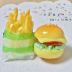 ハンバーガーとポテトのブローチ