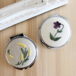 ミモザ✧スミレの手刺繍コンパクトミラー 