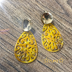 おおぶりべっ甲調透かし雫ピアス